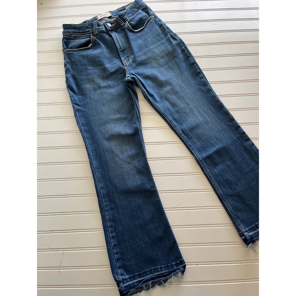 Wrangler High Rise Kick Flare Jeans Medium Wash Frayed Hem Blue Women 25